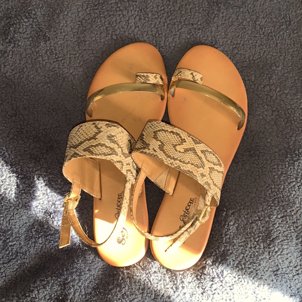 Gold snake print size 8 sandals